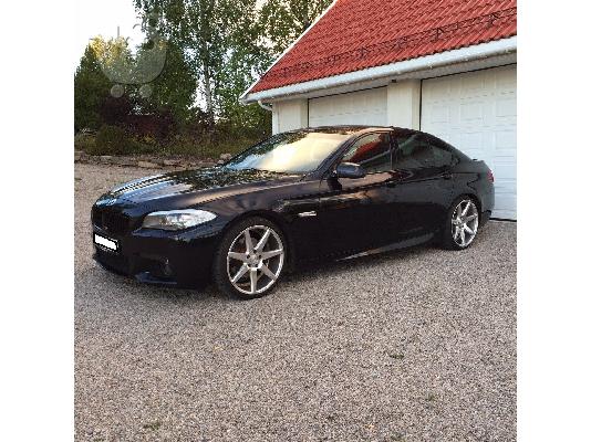 PoulaTo: BMW 520i '12